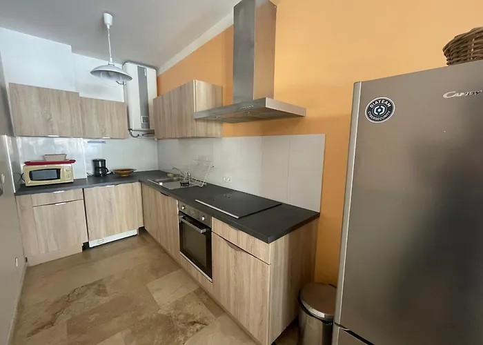 Proche De La Daire Ajaccio (Corsica)